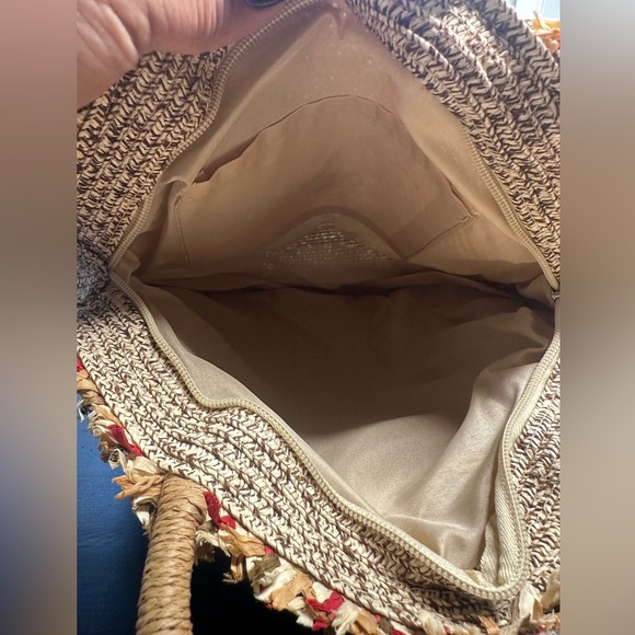 Round Fringed Straw Bag - Picture 2 of 2